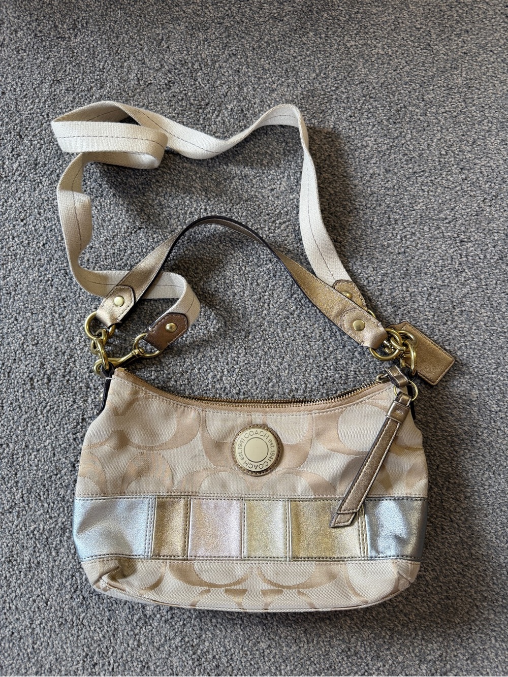 Vintage Coach F19201 Multi-Metallic Beige Signature C Bag w/Cloth Strap